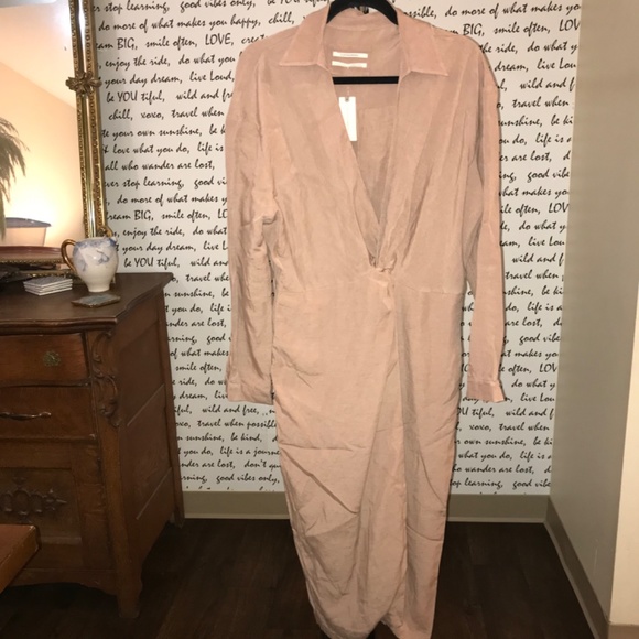 V-NECK KNOT FRONT MIDI DRESS - Picture 4 of 9